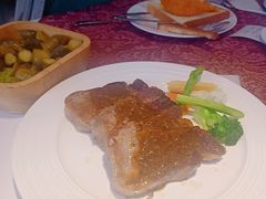 小白桦香煎牛舌-小白桦西餐厅