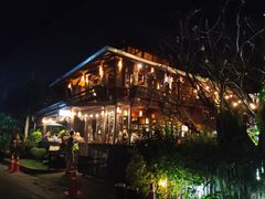 -Dash Teak House