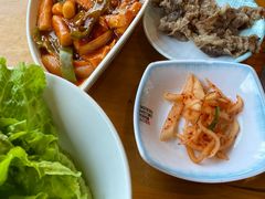 -唯成•韩国炭火烤肉 유성고기