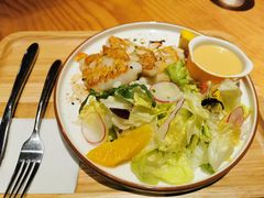 -POKEE VIA&Brunch·维娅(重庆来福士店)