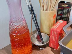 -有红鸡毛店·川菜(建设路店)