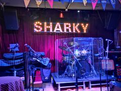 -鲨鱼美式餐厅酒吧Sharky
