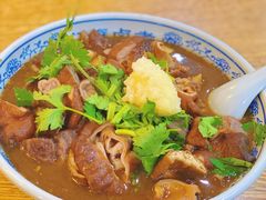 卤煮火烧-门框胡同百年卤煮(新街口店)