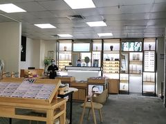 -LOGO眼镜·蔡司品牌折扣店(龙华清湖店)