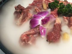 -三不牛腩(宾虹路店)