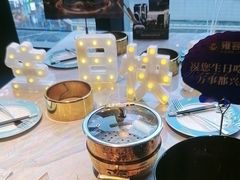 -雍容荟帝王蟹活龙虾展台自助(IFS黑金店)