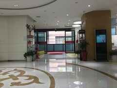 -雅悦齿科(顾村公园店)