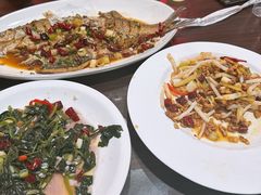 -漁耕小厨农家院(武当山店)