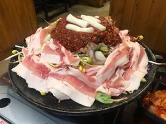 辣五花肉豆芽锅-青春韩国料理(汽博店)