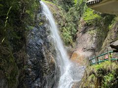 -南昆山川龙瀑布