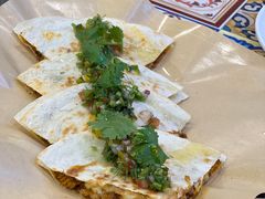 -LESCEDARS Brasserie Bistro香柏树