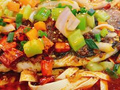 -鱼众不同·鸡公煲·烤全鱼(国顺路店)