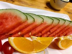 水果拼盘-老滇山寨•云南特色菜•地方菜•民族风情歌舞表演(金碧店)