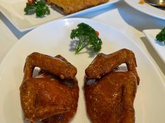 玻璃脆皮乳鸽-利苑酒家(金宝店)
