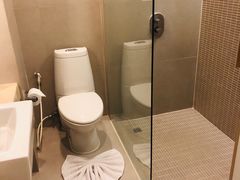 -西隆翠妮提酒店