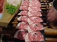 -老牌坊云南鱼豆花火锅(哈西万达店)