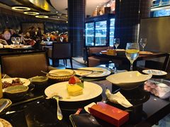 -宝利来国际大酒店-凤凰阁旋转餐厅