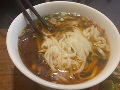-矮子粉店1985·长沙米粉(湘春路店)