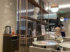 大堂-必胜客(龙之梦购物中心店)