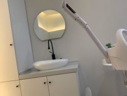 -VE专注问题肌·赛诺龙&科学美肤中心