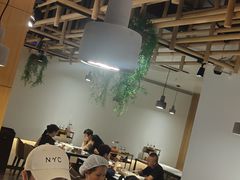 大堂-红辣椒陶氏丝娃娃(南国花锦店)