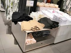 -H&M(鹏欣水游城店)