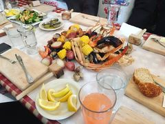-The Crab Pot Seattle