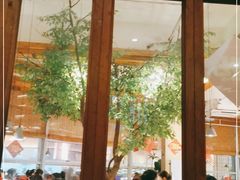 -蜜桃餐厅·伴山(湖滨商业街店)