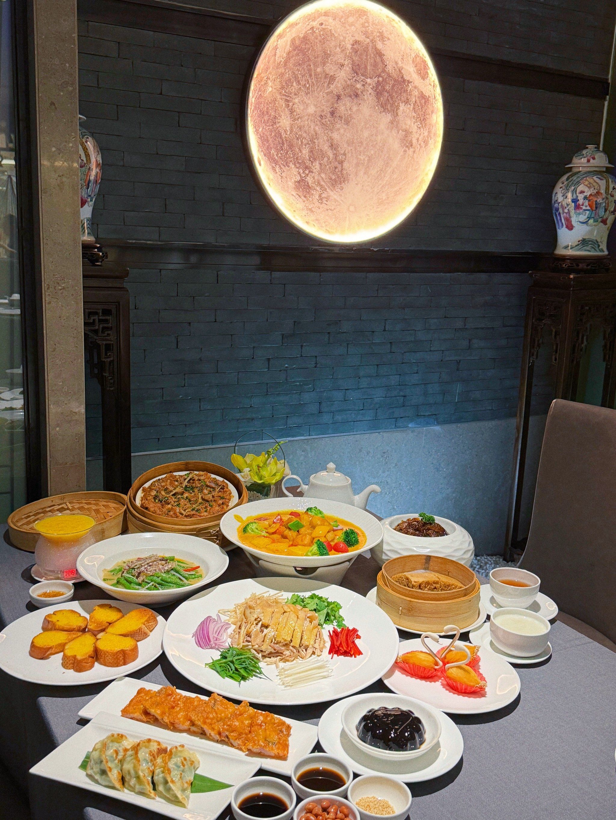 在繁华淮海中路,氛围感十足的精致粤菜