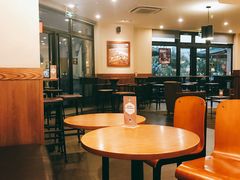 大堂-星巴克(无锡百联奥特莱斯店)