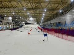 -乔波室内滑雪场