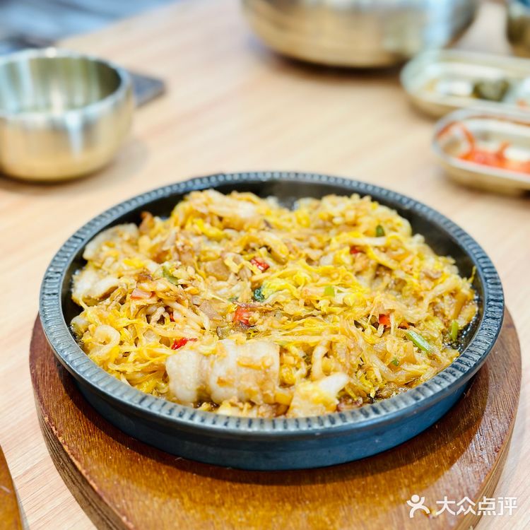难以置信，米村拌饭要排队❓