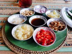 小吃拼盘-食肆&Fourteen(武林夜市店)