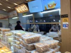 面包甜点陈列柜-彭记优口(胜利路店)