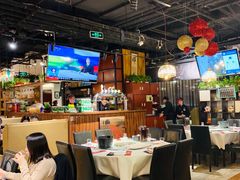 大堂-日进一片海.生腌海鲜火锅.宵夜烧烤(三里屯总店)