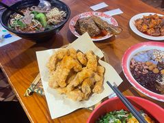 -爆炸头阿姨小四川正宗川味小吃(无任何分店)