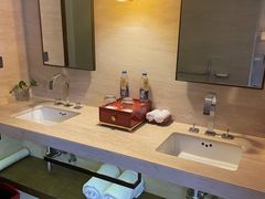 -上海衡山路十二号华邑酒店