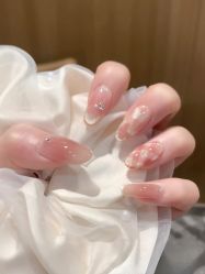-桃色美甲沙龙
