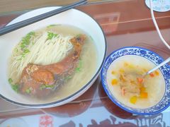 -百年老字号·观振兴蟹黄面·三虾面·苏式面(观前街富仁坊巷店)