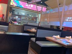 大堂-龙少爷碳火干锅(环球中心店)