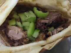 -德仁务·大饼卷肉