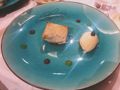 酥皮巧克力布朗尼配香蕉雪葩-La Villa French Restaurant