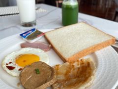 -湖景知味西餐厅•自助餐• 轻食(南京金茂威斯汀大酒店)