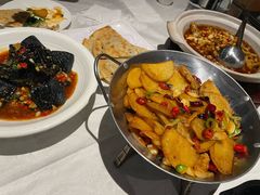 -鄱阳湖·江西小炒·瓦罐煨汤(五道口店)