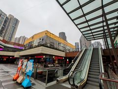 -瑞虹新天地月亮湾