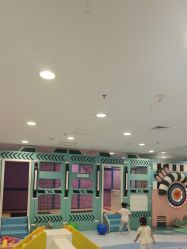 -孩子王童乐园(唐山万达广场店)