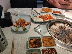 -佰烧海鲜烤肉火锅自助(世茂国际广场店)