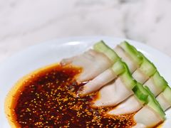 蒜泥白肉配乳瓜-初蓉丨遇见新川菜(亲贤街荣耀店)