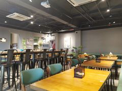 大堂-初念轻轻然(长阳创谷店)