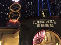 -影汇之星8字形摩天轮